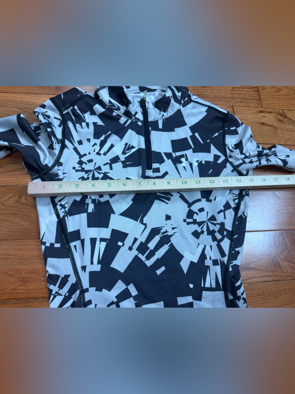 Under Armour ColdGear Fitted 1/4 Zip Pullover - Picture 6 of 8